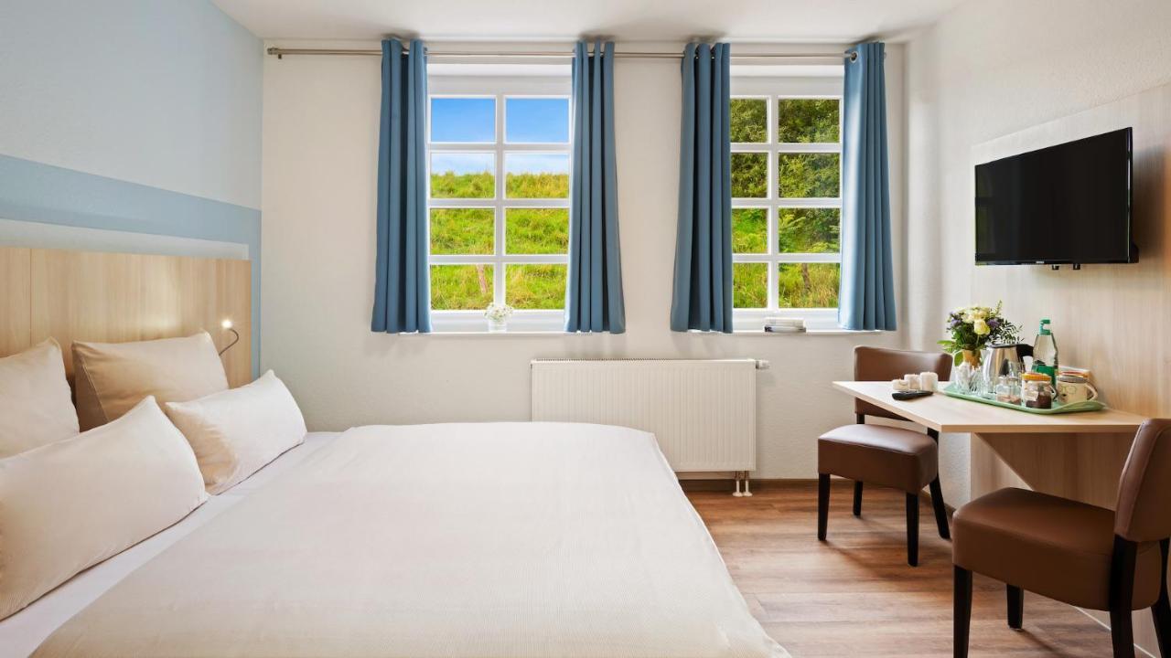 Hotel Deichinsel ชิลลิคช์ ภายนอก รูปภาพ